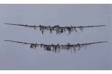 Секретное сообщение. 2000 Шнур, бум, марля, темпера 20 x 72