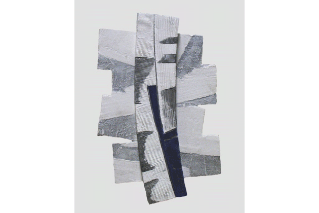 Конструкция. 2004 Фанера, структурн. краска. 21х32х4