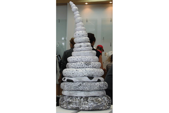 Коряжемский дневник. Движение к белому. 2006 Бумага, коллаж, темпера 127 x 60